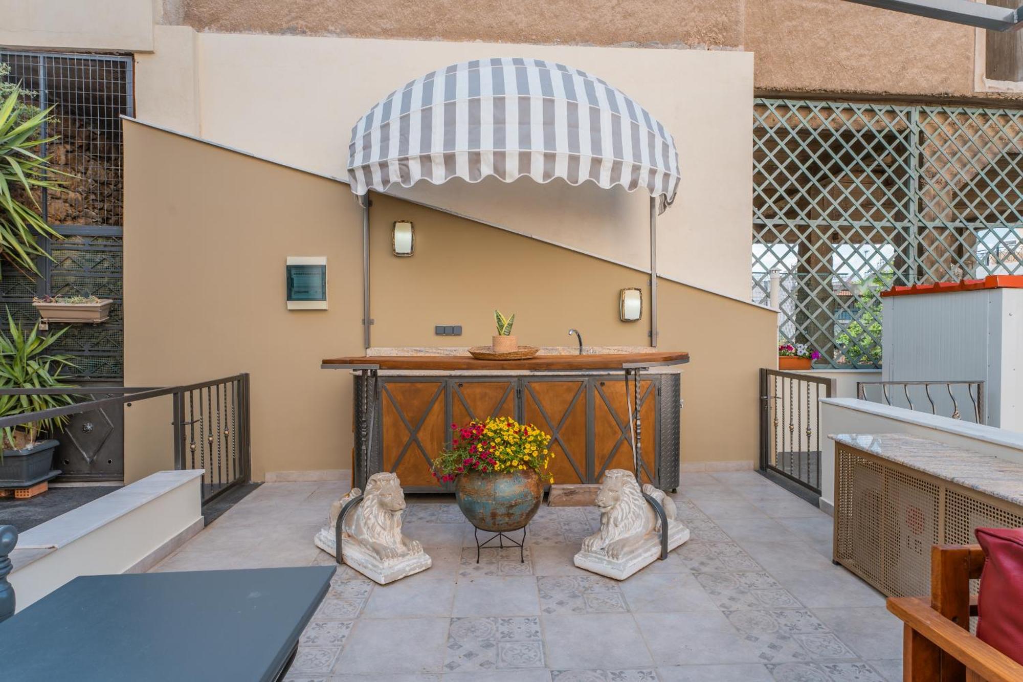 The Stone Manor , Noho Boutique Thissio Атина Екстериор снимка