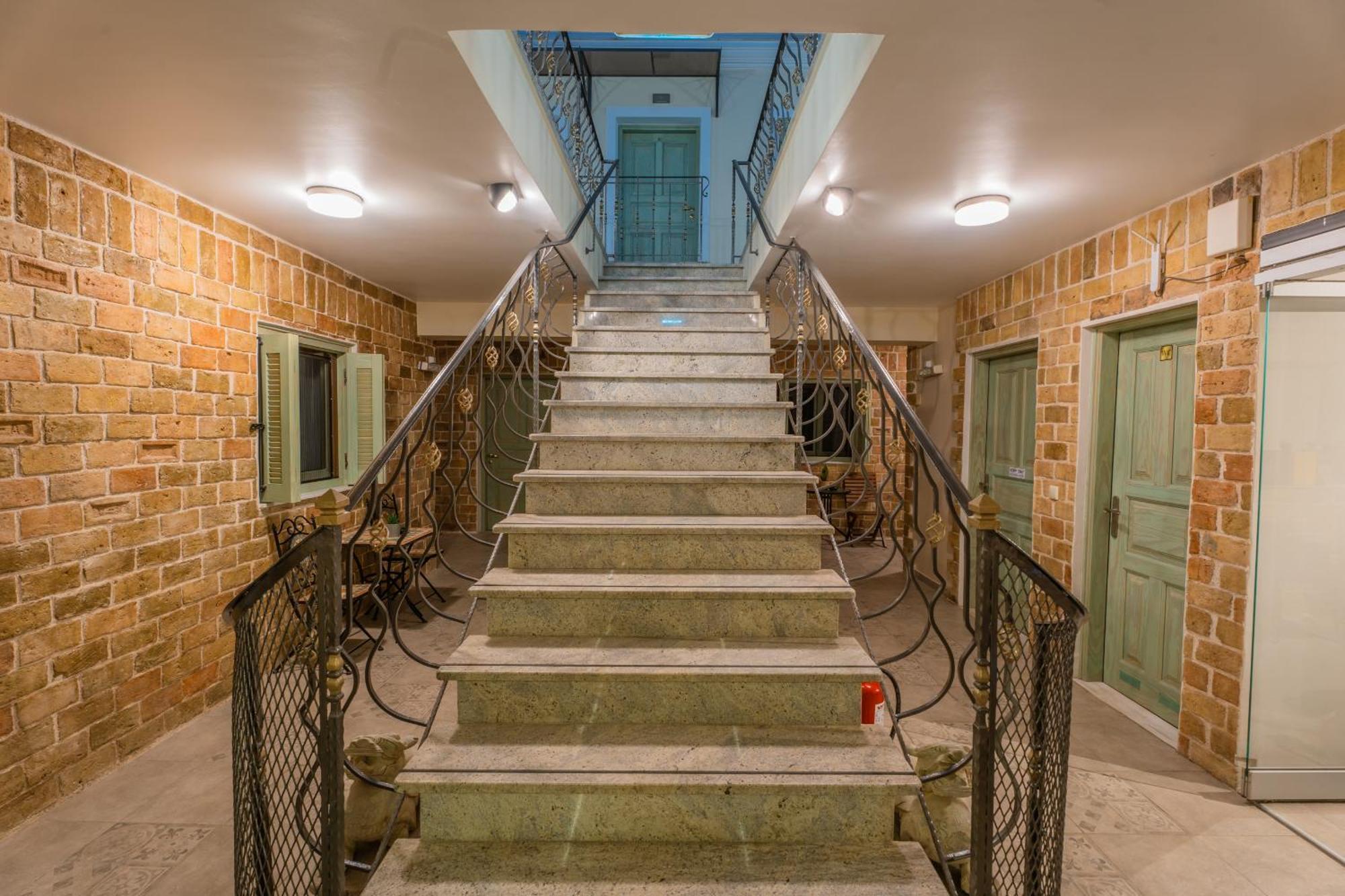 The Stone Manor , Noho Boutique Thissio Атина Екстериор снимка